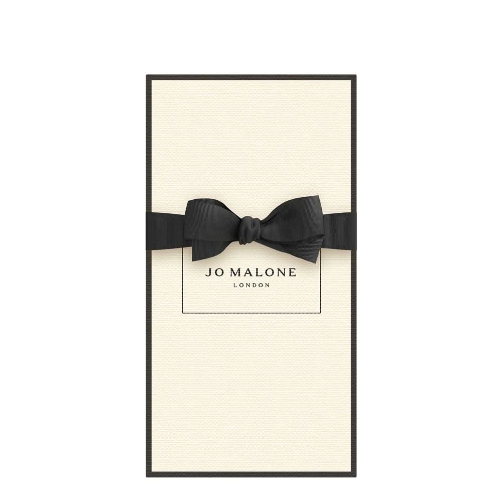 Wild Bluebell Cologne Eau De Cologne Jo Malone London Wild Bluebell is a charming and enchanting Eau de Cologne that evokes the delicate beauty of a sunlit woodland glade. The fragrance captures the essence of blooming bluebells in a refreshing and playfu